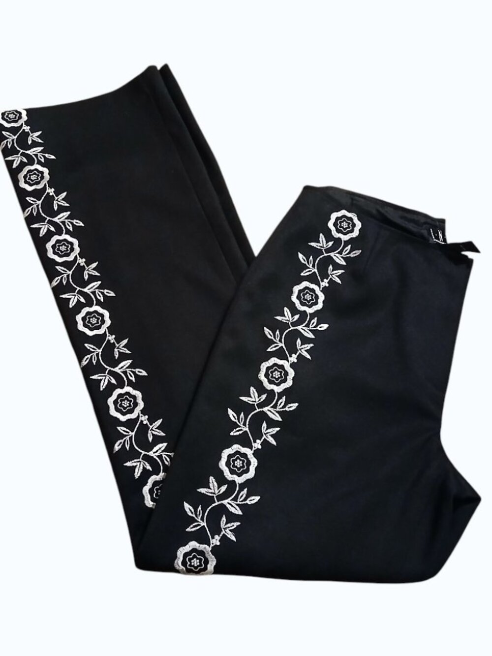 INC Black & White Embroidered Wide Leg Boho Pants - Like New - Picture 2 of 9